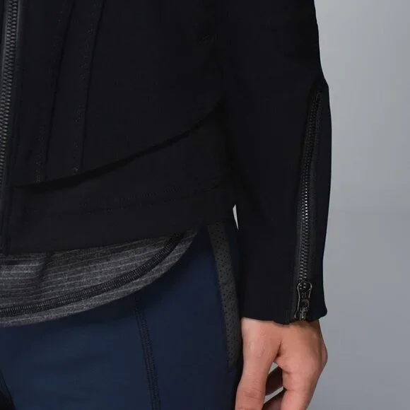 Lululemon Bust A Move Jacket - Picture 8 of 12